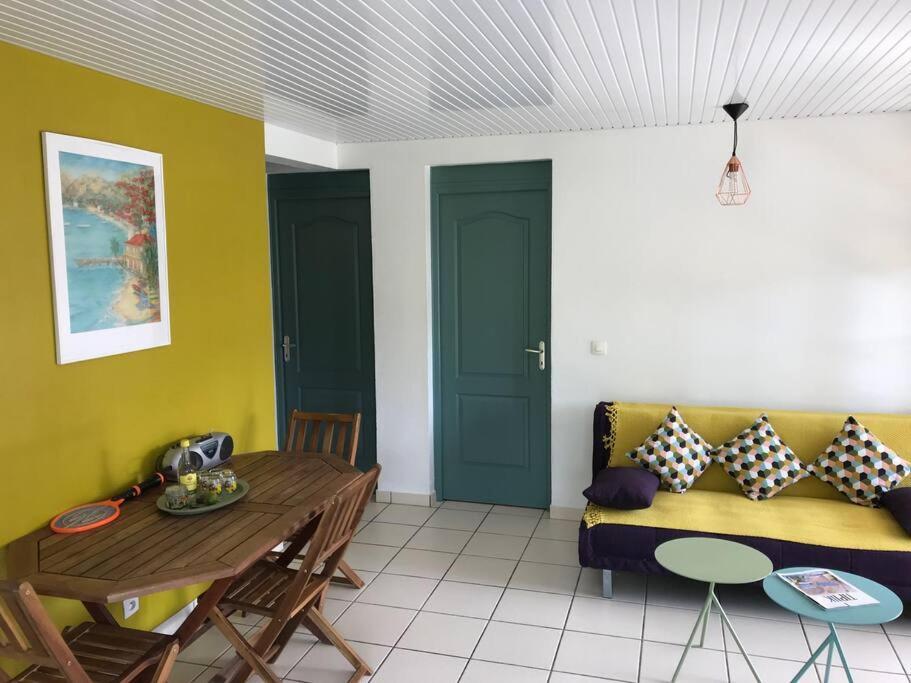 Case A Lili, Joli Bas De Villa Face A La Mer. Terre-De-Haut Extérieur photo